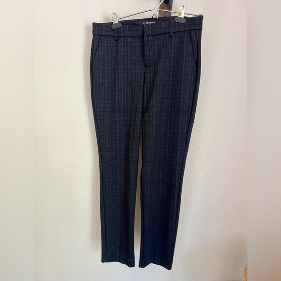 Two Piece Pantsuit - Picture 7 of 7